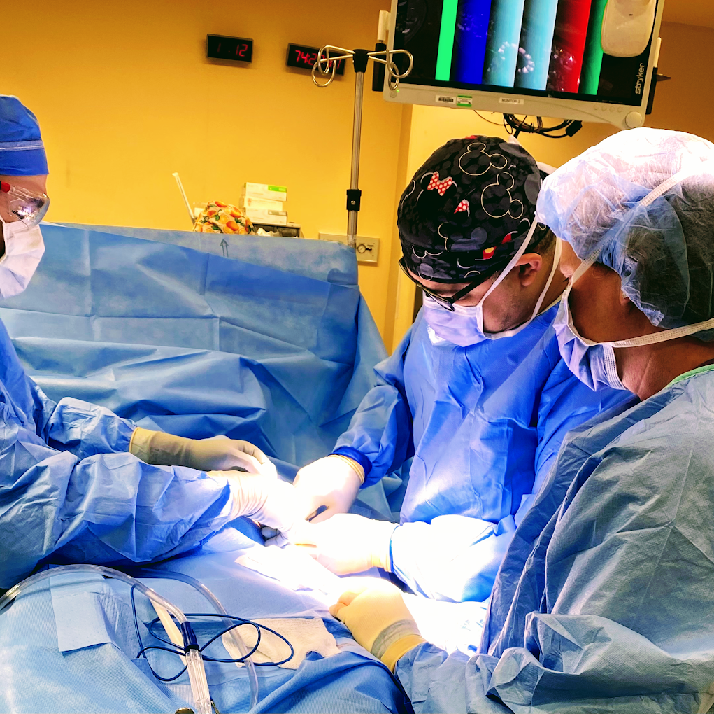 Dr. Hurst-Wicker performs a Kyphoplasty procedure used to stabilize fractures in multiple myeloma patients